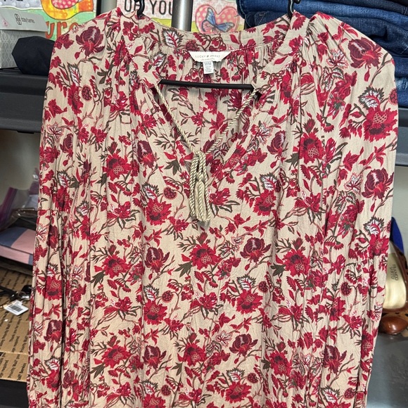 Top - Picture 1 of 1